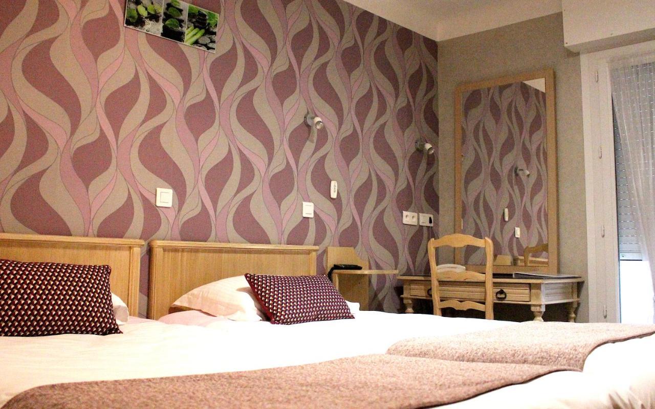 Hotel Aux Tauzins Montfort-en-Chalosse Esterno foto